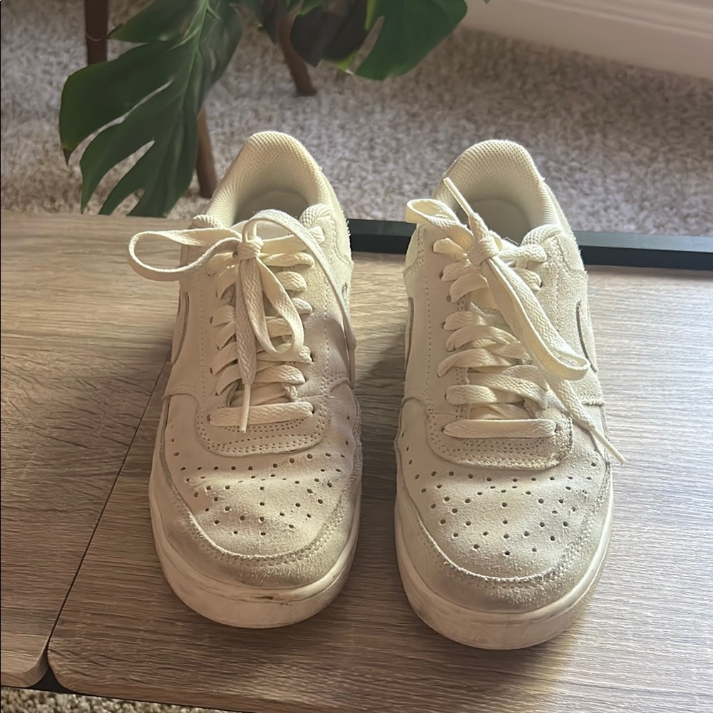 Nike Cream Casual Sneakers